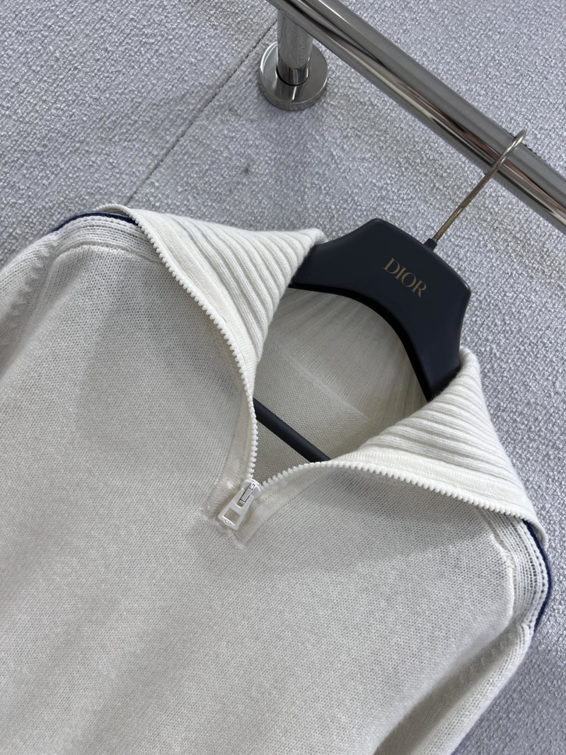 chr1st1an D10r sweaters